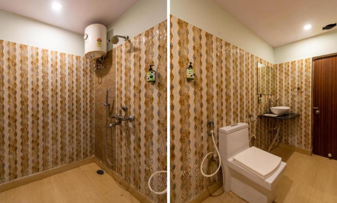 The Backpackers Best Location - In House Parking Vrindavan